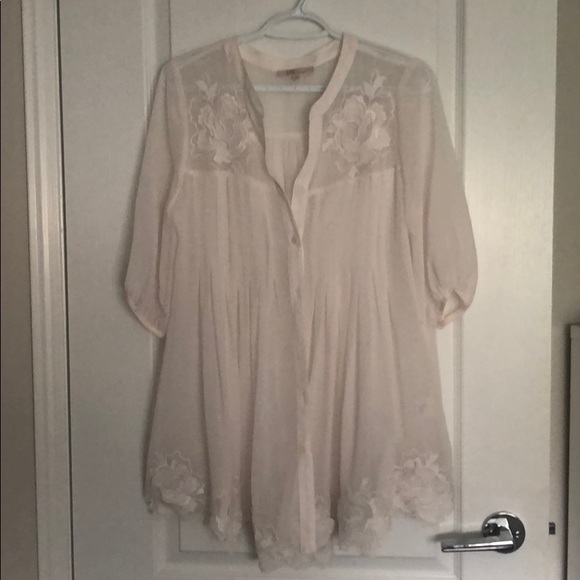 Beautiful white blouse - Picture 1 of 4